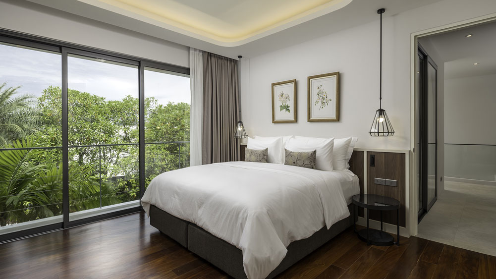 Surin Seaview Villa - Cosy guest bedroom 2
